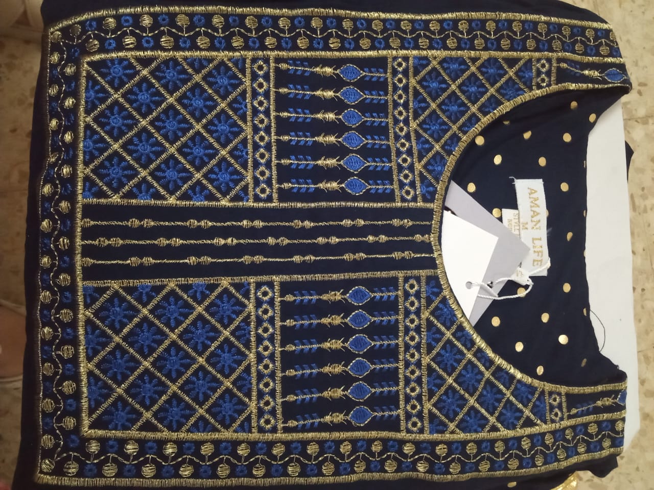 Robe Longue Brodée - Manches Cloche – Image 5